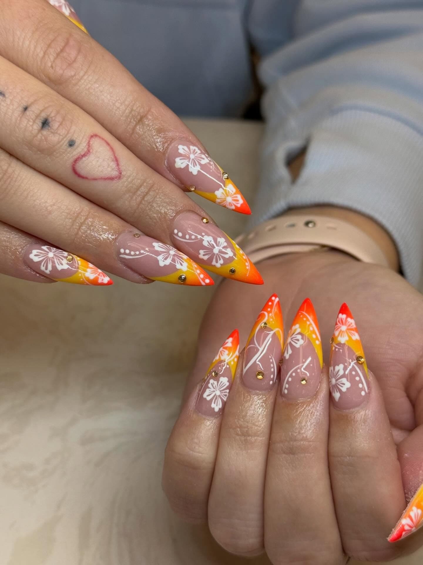 Nail set by Tiara Nail Bar — photo 24
