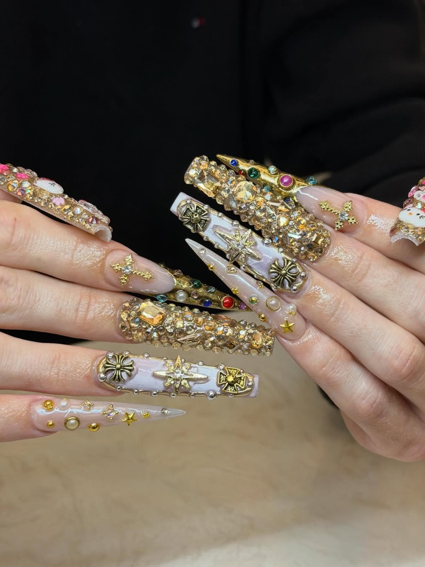 Nail set by Tiara Nail Bar — photo 19